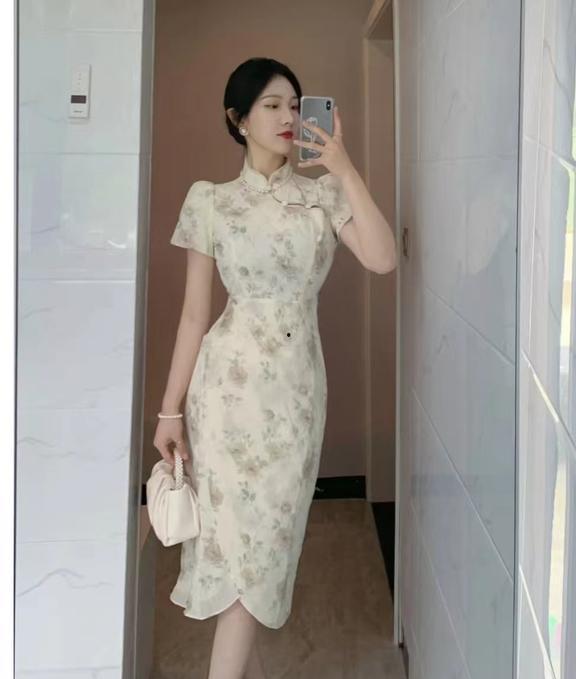 国产改良旗袍图片视频,国产改良旗袍的风采展示